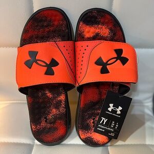 Brand New Under Armour Youth Boys size 7 Black-Orange slide sandals with tags!!!